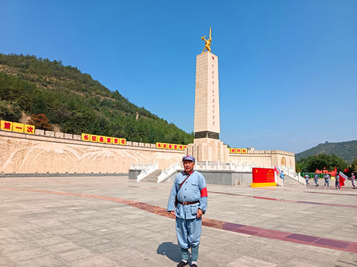 2024年9月23日  陜西省延安市吳起縣長征街和平路2號，中央紅軍長征勝利紀念碑_副本.jpg
